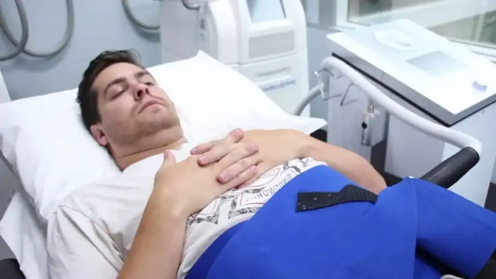 Transforming Bodies: Celebrity Success Stories and the Truth Behind Body Contouring 2 Image of male having body contouring Ascot treatment